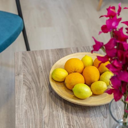 C-Premium Apts 100M From Beach And City Centre Ларнака Екстериор снимка