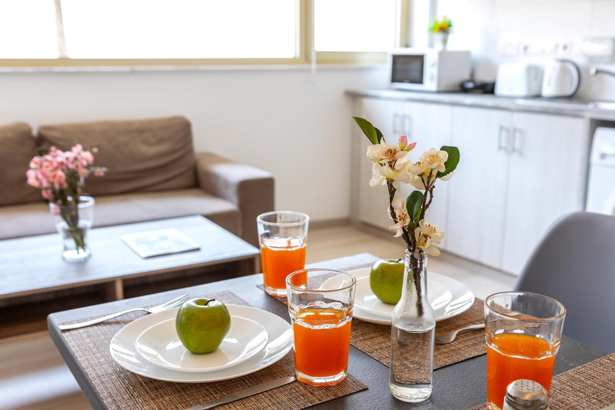 C-Premium Apts 100M From Beach And City Centre Ларнака Екстериор снимка